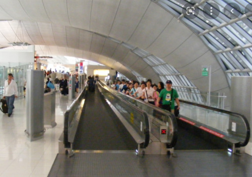 空港地下鉄のODMの平らなエスカレーター