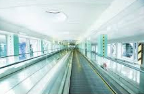 VVVFは空港移動通路0.65m/sのエスカレーターおよびTravelatorsを制御した