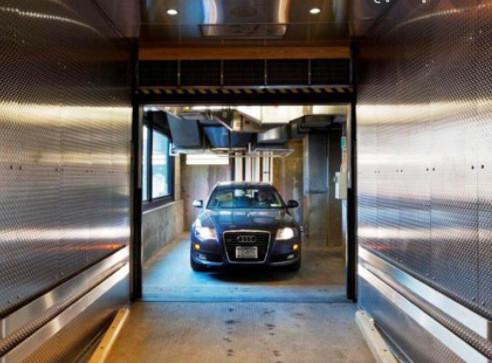 空港商業車のエレベーター